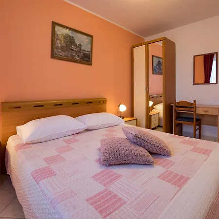 Hotel Aurora 3*