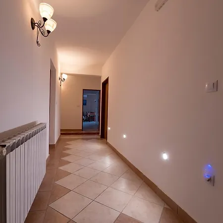 فندق Aurora بولا