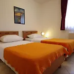 Aurora 3* Pula